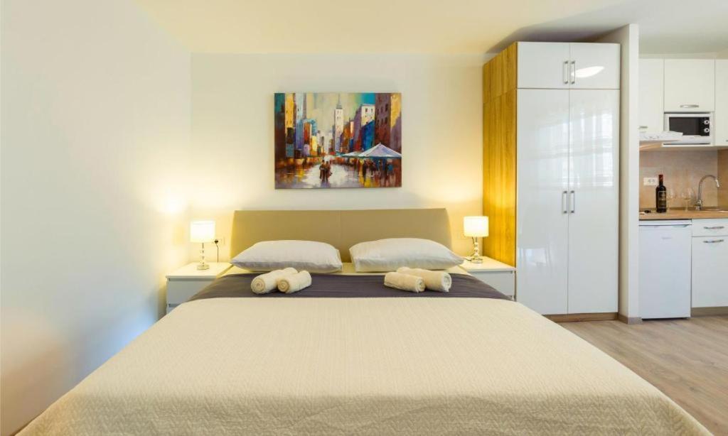 Apartments & Room Rollex Σπλιτ Εξωτερικό φωτογραφία