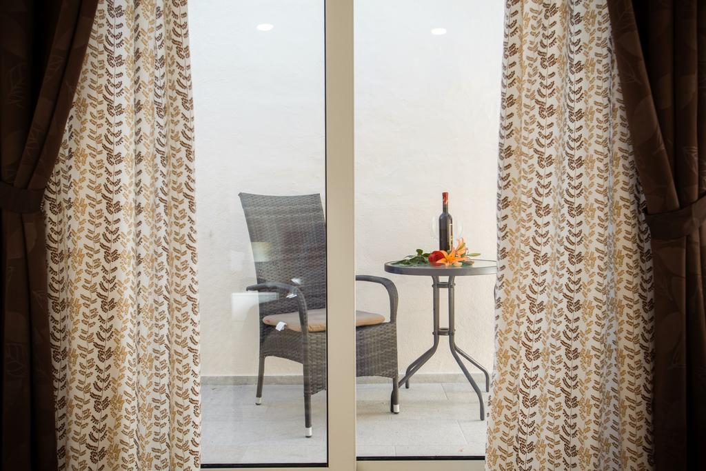 Apartments & Room Rollex Σπλιτ Εξωτερικό φωτογραφία